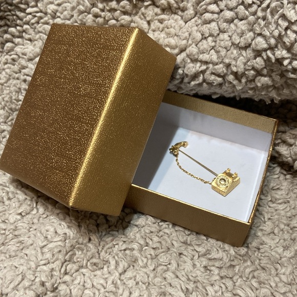Vintage Avon Telephone Stick Pin w/Gold Box - Picture 3 of 5
